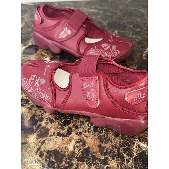 Nike WMNS Air Rift Leather Botanical Stitch Team Red Limited IH7318-677 Size 8 - Picture 14 of 14